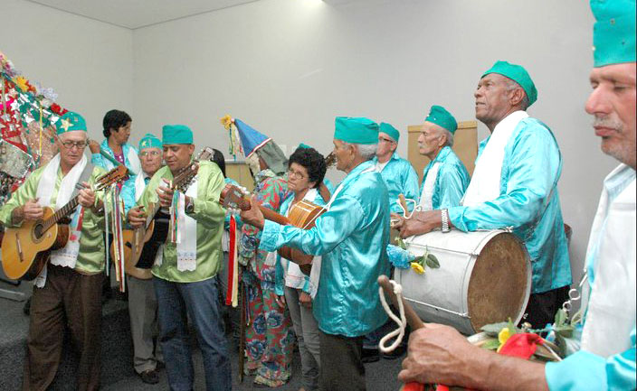 Foliões durante apresentação no Sindicato dos Metalúrgicos durante jornada do ano passado