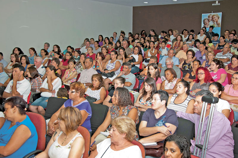 Em Sorocaba mulheres superlotaram auditório no Sindicato dos Metalúrgicos para participar do debate