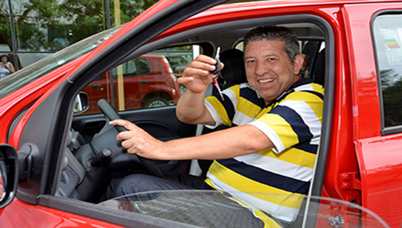 Roberto Wagner Pires da empresa Schaeffler, ganhador do Fiat Uno Vivace 0km