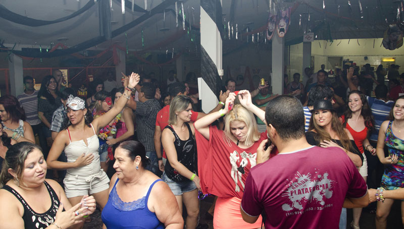 Dois bailes e duas matinês animaram o carnaval dos metalúrgicos no Clube de Campo da categoria