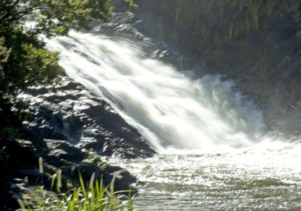 Durante o trajeto os participantes vão percorrer um trecho que vai da Cachoeira da Chave, em Votorantim
