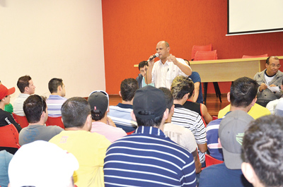 Aviso de greve foi decidido em assembleia no último sábado