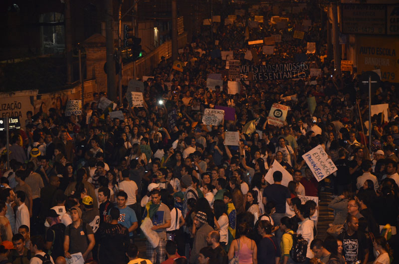 O tom pacífico da manifestação marcou a passeata na cidade de Sorocaba