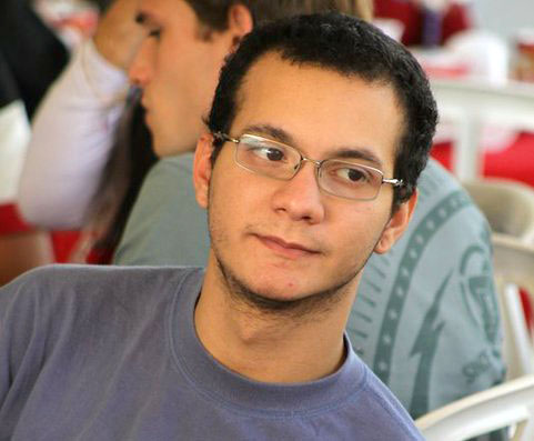 Associado Fernando Ferraz matriculou-se em dois cursos: inglês e artes gráficas