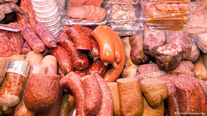 De acordo com relatório da OMS as carnes processadas aumentam em 18% as chances de ter câncer