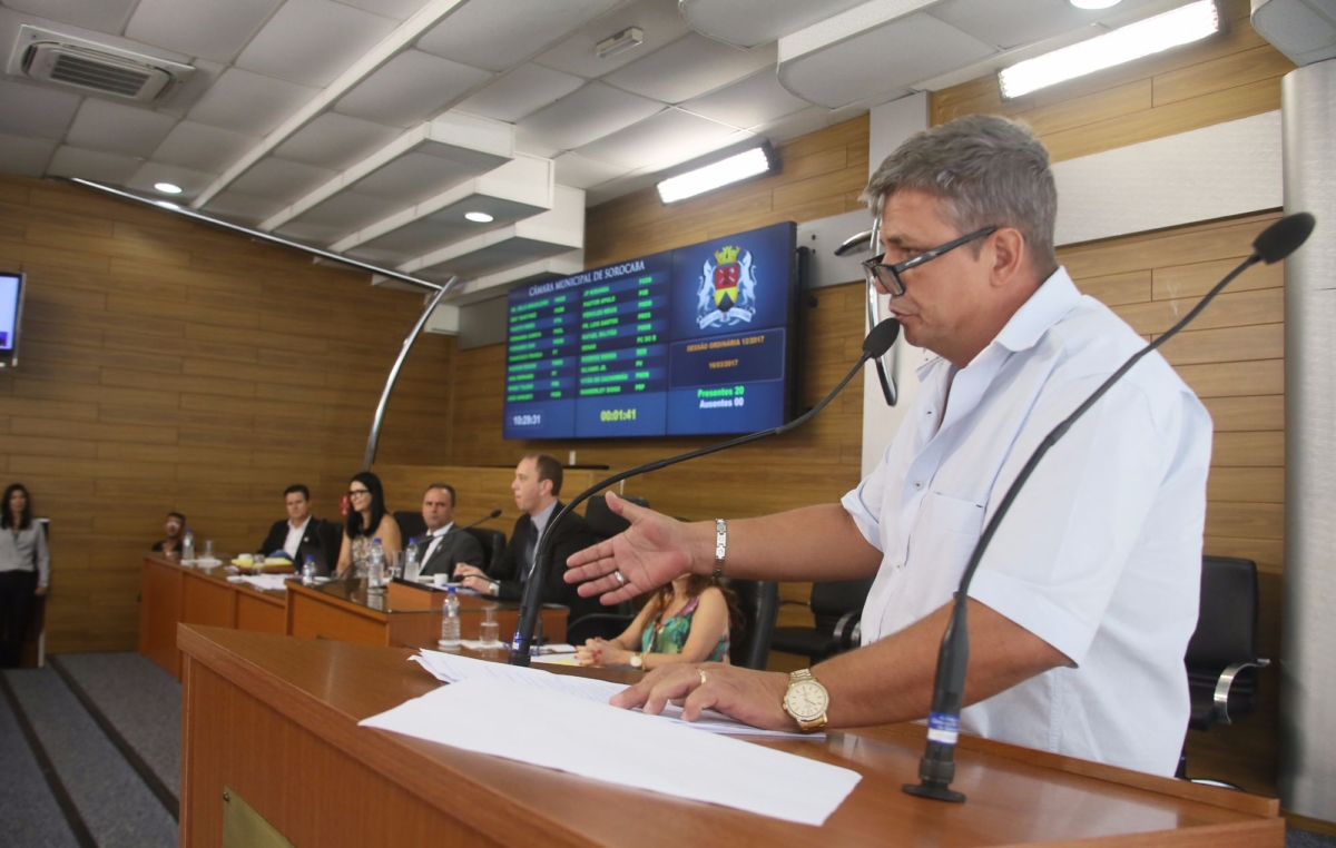 Salatiel dos Santos Hergesel, presidente do sindicato, protocolou o pedido na Câmara de Vereadores