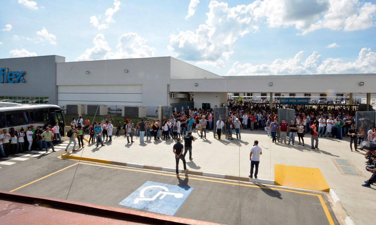 Na Flex, a assembleia para alertar os trabalhadores sobre as propostas de mudanças na aposentadoria aconteceu na quinta-feira, dia 9