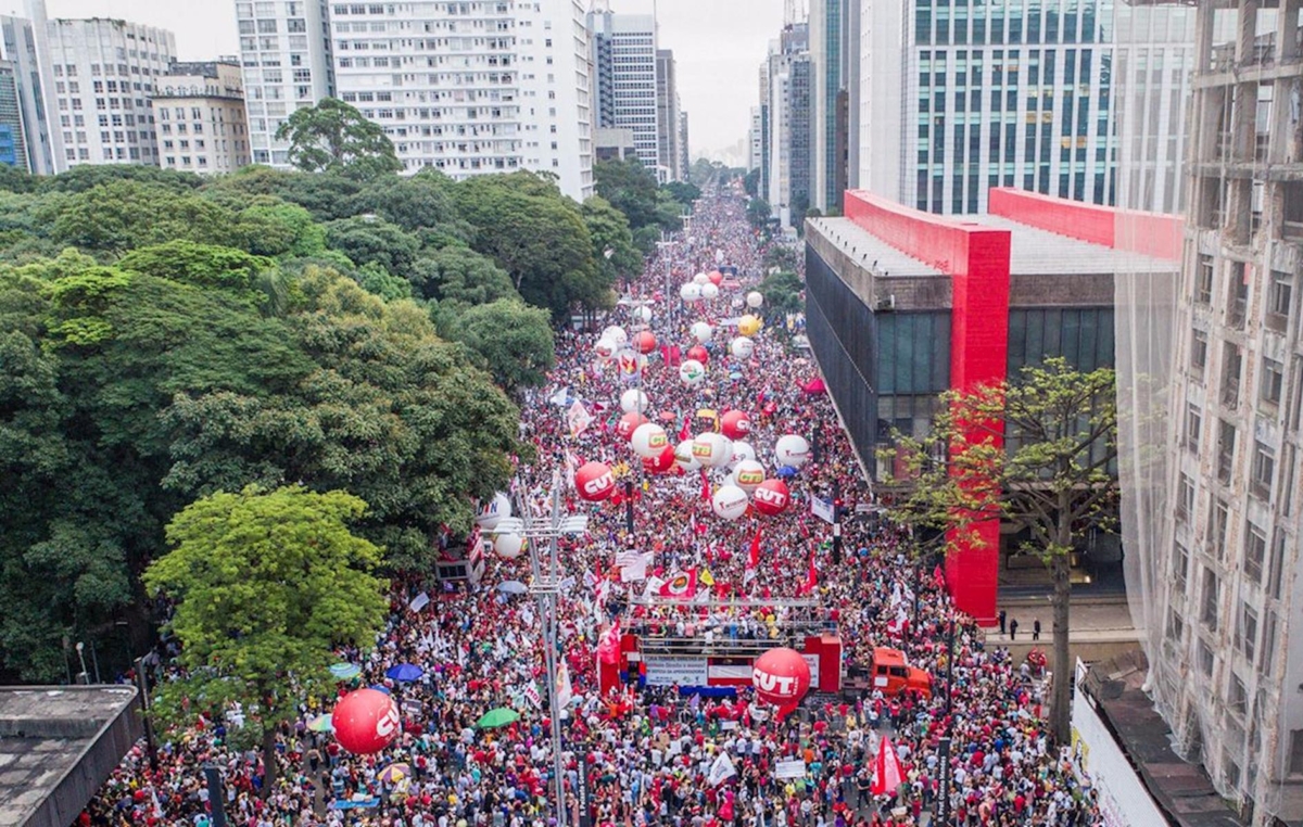 Movimentos sociais e sindicais tomaram a avenida Paulista em manifestação contra a Reforma Da previdência