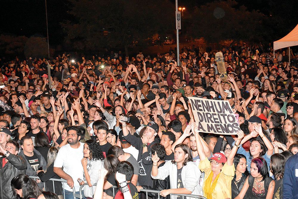 No total, mais de 9 mil pessoas prestigiaram e curtiram o 1º de maio do SMetal no Parque dos Espanhóis.