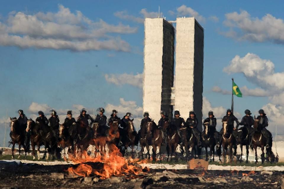 PM e Forças Nacionais contra o povo, em Brasília