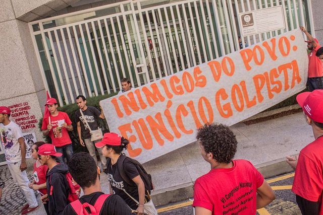 “Eunício Oliveira, junto a Michel Temer, é um dos nossos principais inimigos no Senado Brasileiro