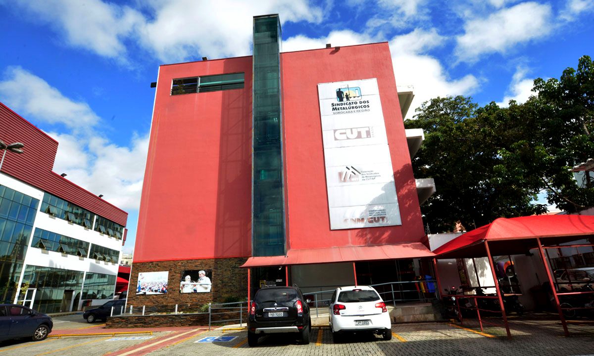 A sede do SMetal Sorocaba fica na rua Julio Hanser, 140 - próxima à Rodoviária