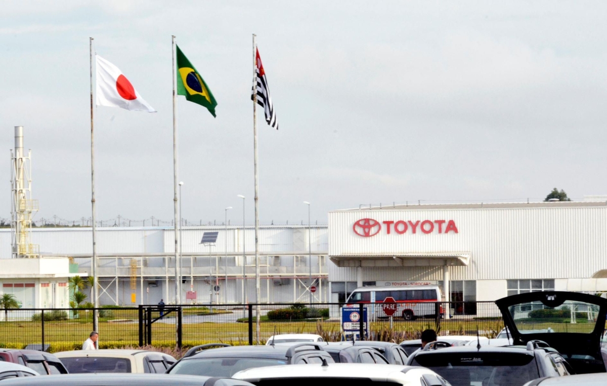 Em 2017, a Toyota e o SMetal negociaram o aumento da produção e criação do terceiro turno. Nessa fase, a Toyota contratou 320 temporários e, hoje, todos já estão efetivados