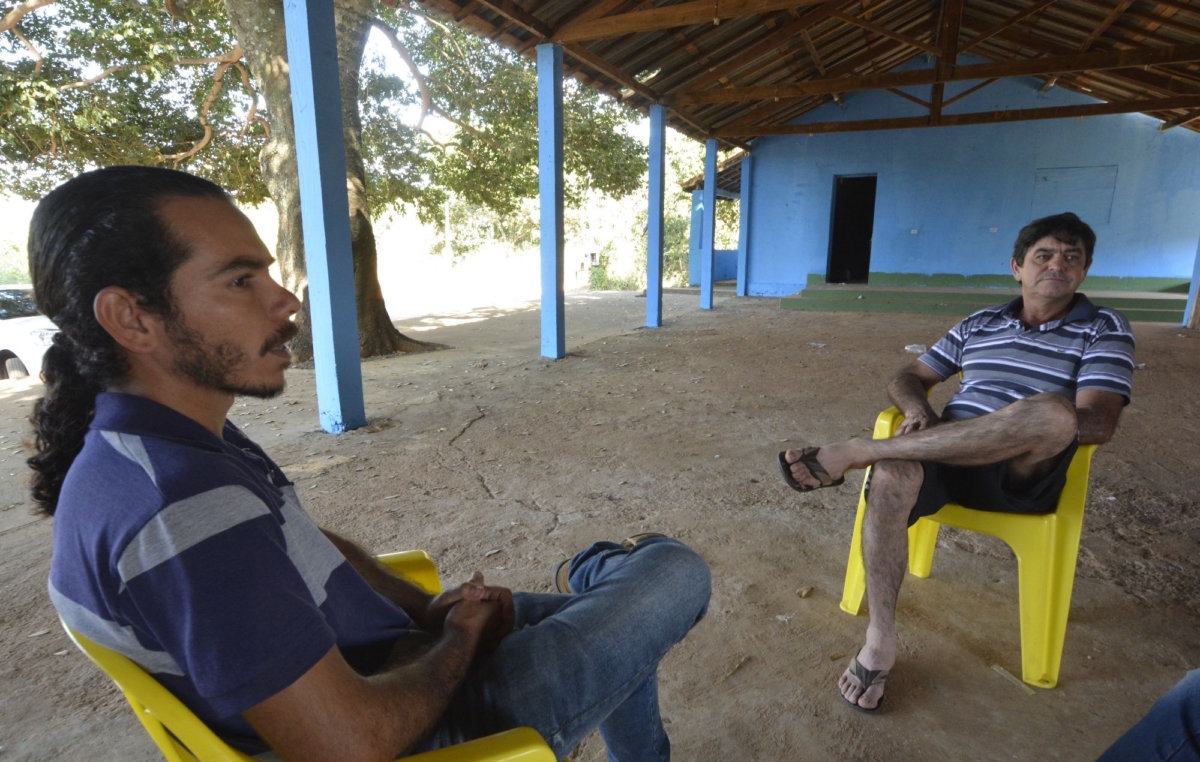 Alan e Edson estão no assentamento de Iperó há 26 anos