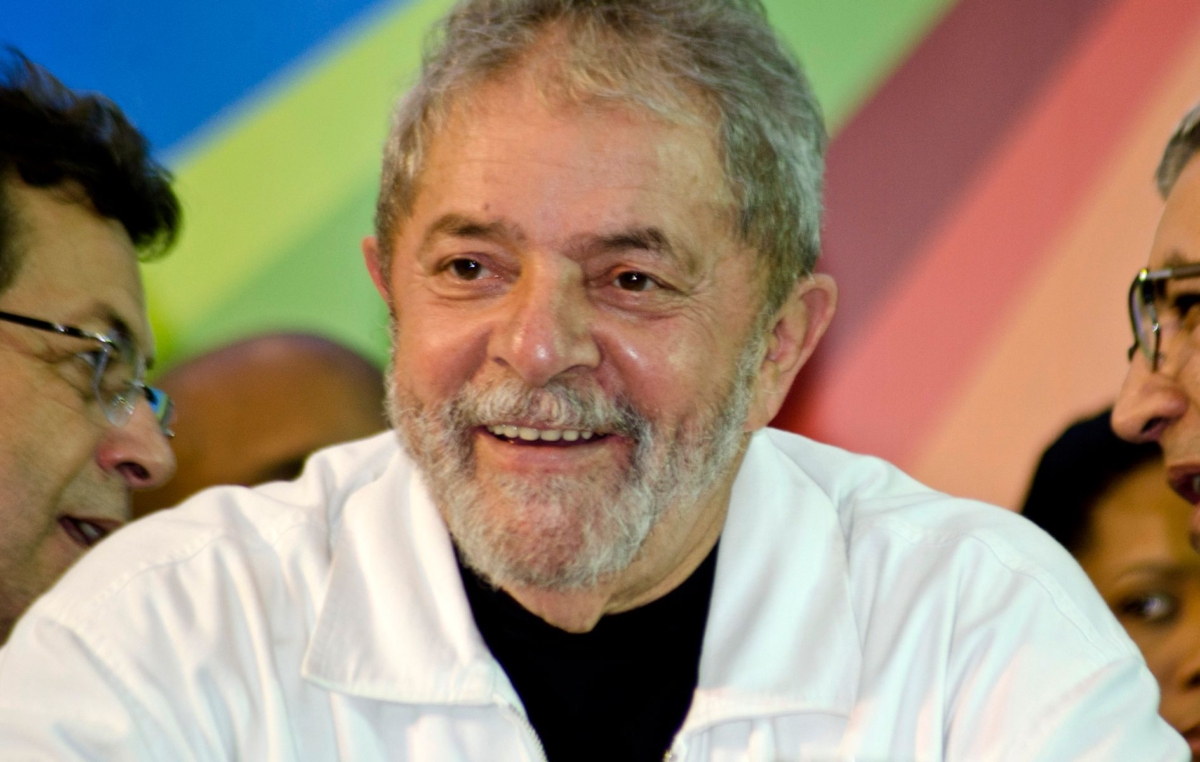 No artigo, o ex-presidente Lula critica as diversas manobras que têm sido feitas para impedir que ele faça campanha eleitoral