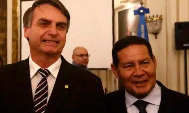 Vice na chapa de Bolsonaro, Mourão classifica direito trabalhistas como 'jabuticabas'