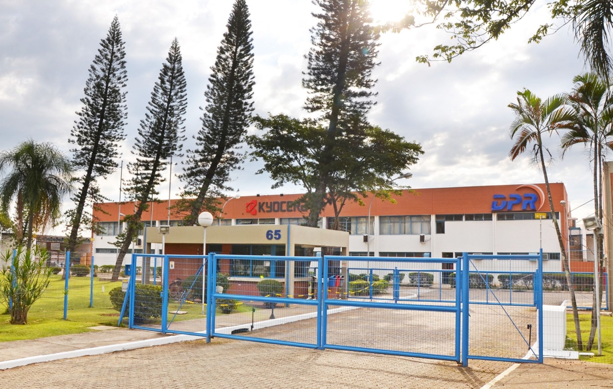 A DPR fica no Jardim Gonçalves, tem aproximadamente 130 trabalhadores e fabrica equipamento transmissores de telecomunicação, peças e acessórios