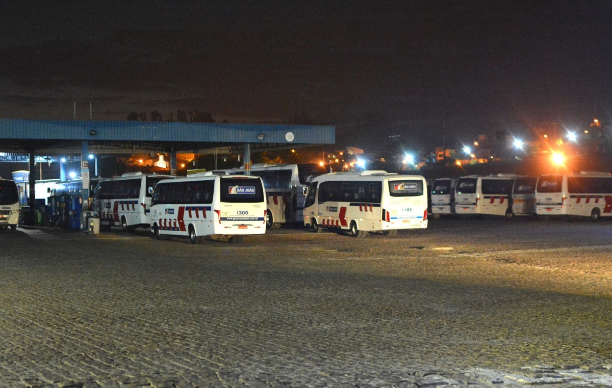 Trabalhadores dos ônibus fretados também aderiram à greve, em Sorocaba