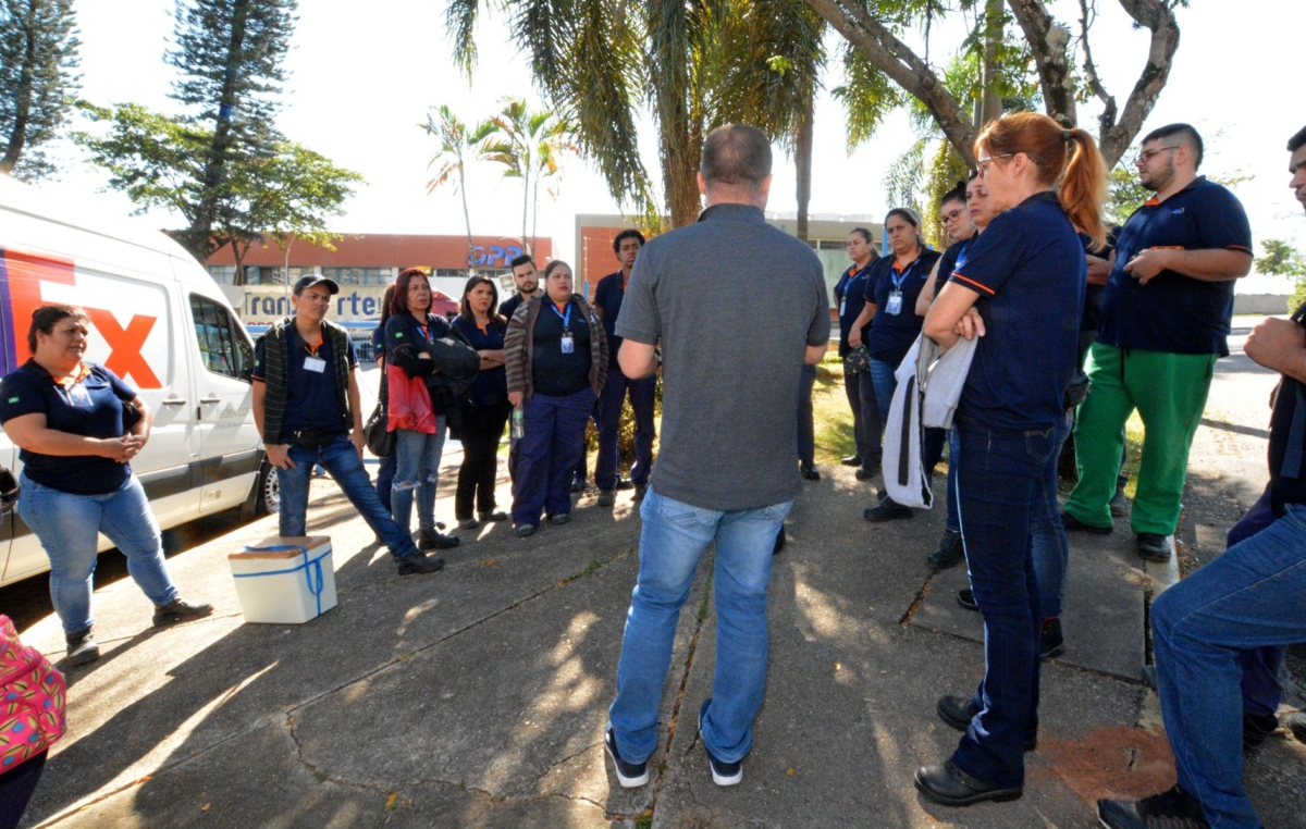 Na última segunda-feira, dia 24, o dirigente do SMetal esteve na porta da fábrica informando a conquista aos trabalhadores