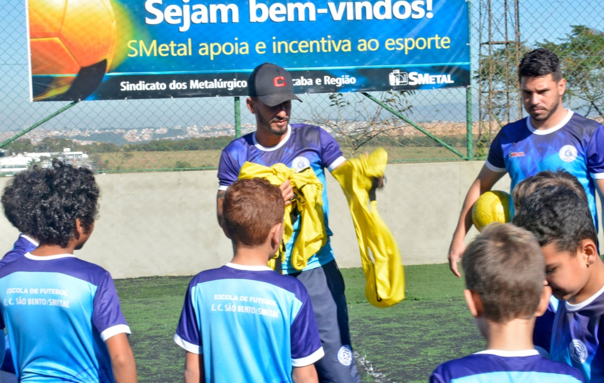 Felipe Blau vem reforçar o time da Escolinha Oficial do São Bento, que já conta com mais de 50 alunos