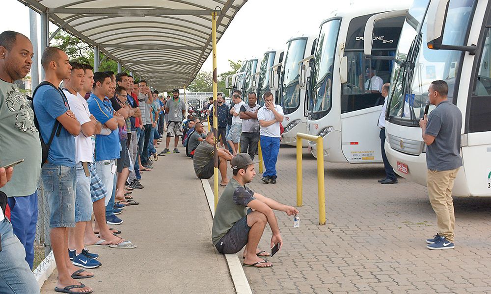 Sindicato lutará por valorização profissional. Pauta foi aprovada pelos trabalhadores