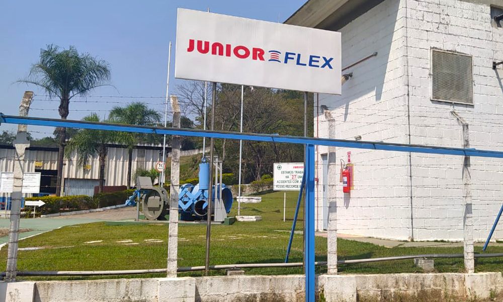 A Junior Flex (antiga Sênior) fica em Araçariguama e fabrica tubos flexíveis metálicos  para os segmentos automotivo e Industrial