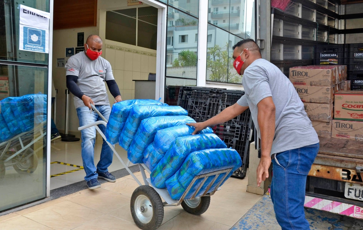 A campanha encerra no dia 23 de dezembro, com a entrega das cestas de alimentos montadas na sede do SMetal