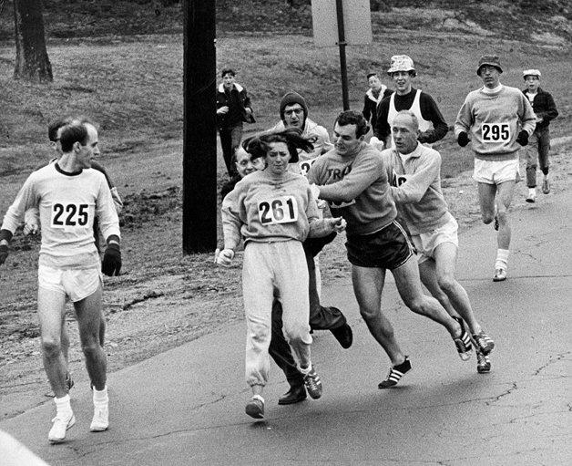 Kathrine Switzer foi agredida enquanto tentava completa a Maratona de Boston, em 1967