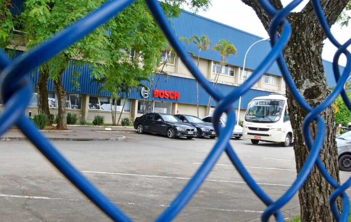 A Robert Bosch fica na avenida Conde Zeppelin, em Sorocaba, e fabricas peças para veículos