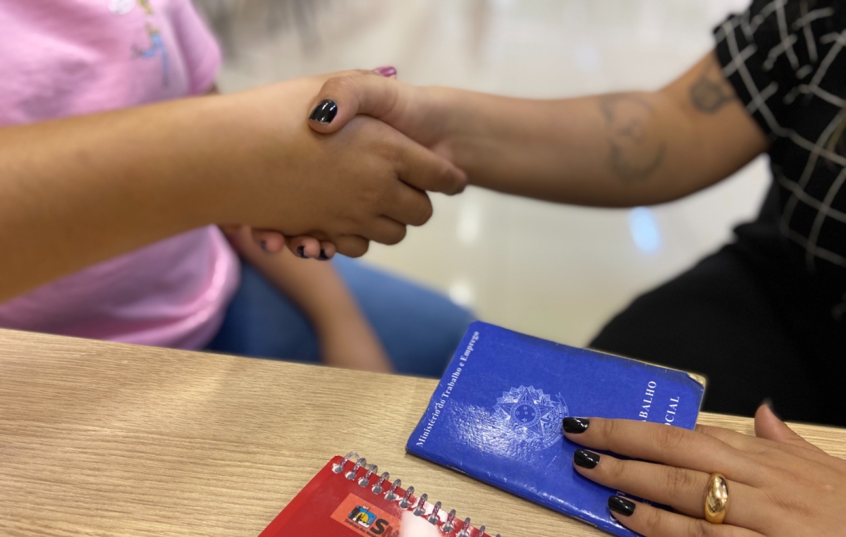 Mulheres possuem leis específicas que levam em consideração questões como maternidade, higiene e saúde