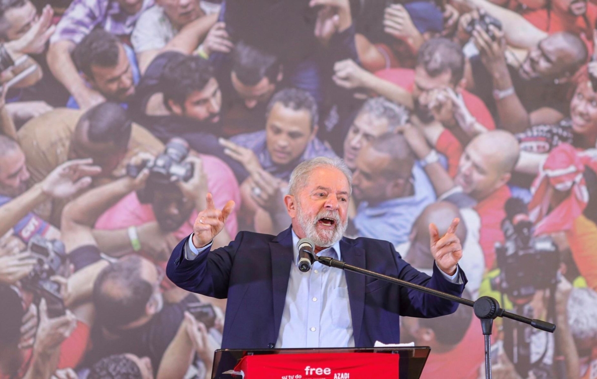 Lula foi vítima de perseguição política por parte da direita brasileira 