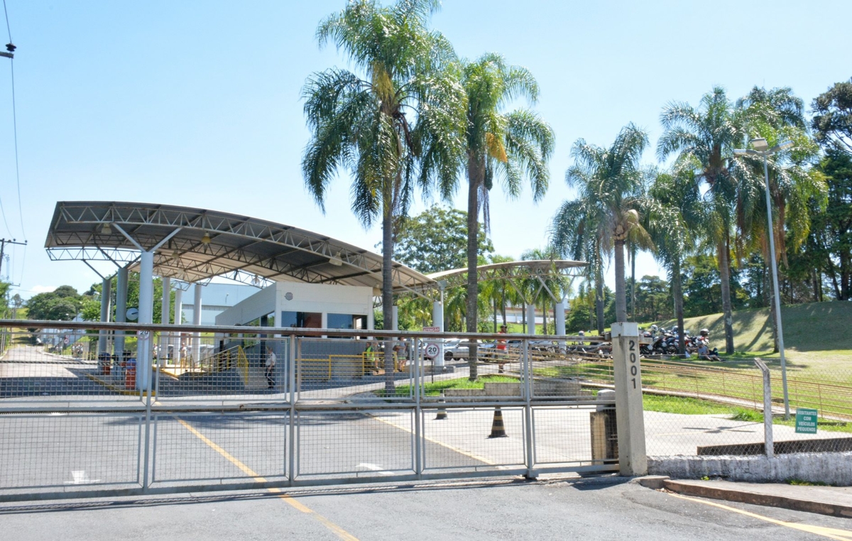 A Vesuvius fabrica aparelhos e equipamentos de medidas, teste e controle e fica no bairro Paula e Mendes, em Piedade.