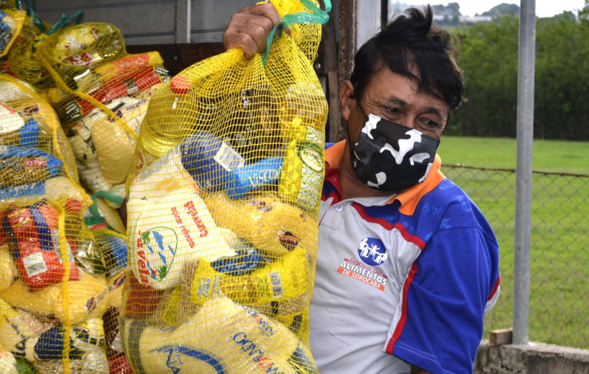 Campanhas como Natal sem Fome, do SMetal, ajudam a amenizar o sofrimento de milhares de famílias 