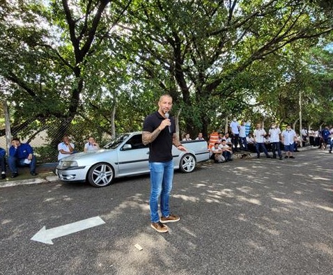 Leandro recordou a luta sindical pelos trabalhadores e trabalhadoras da empresa