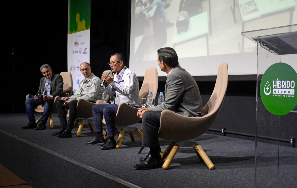 O primeiro painel debateu 