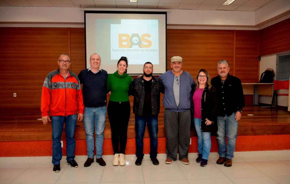 Diretores do BAS reunidos em encontro no SMetal