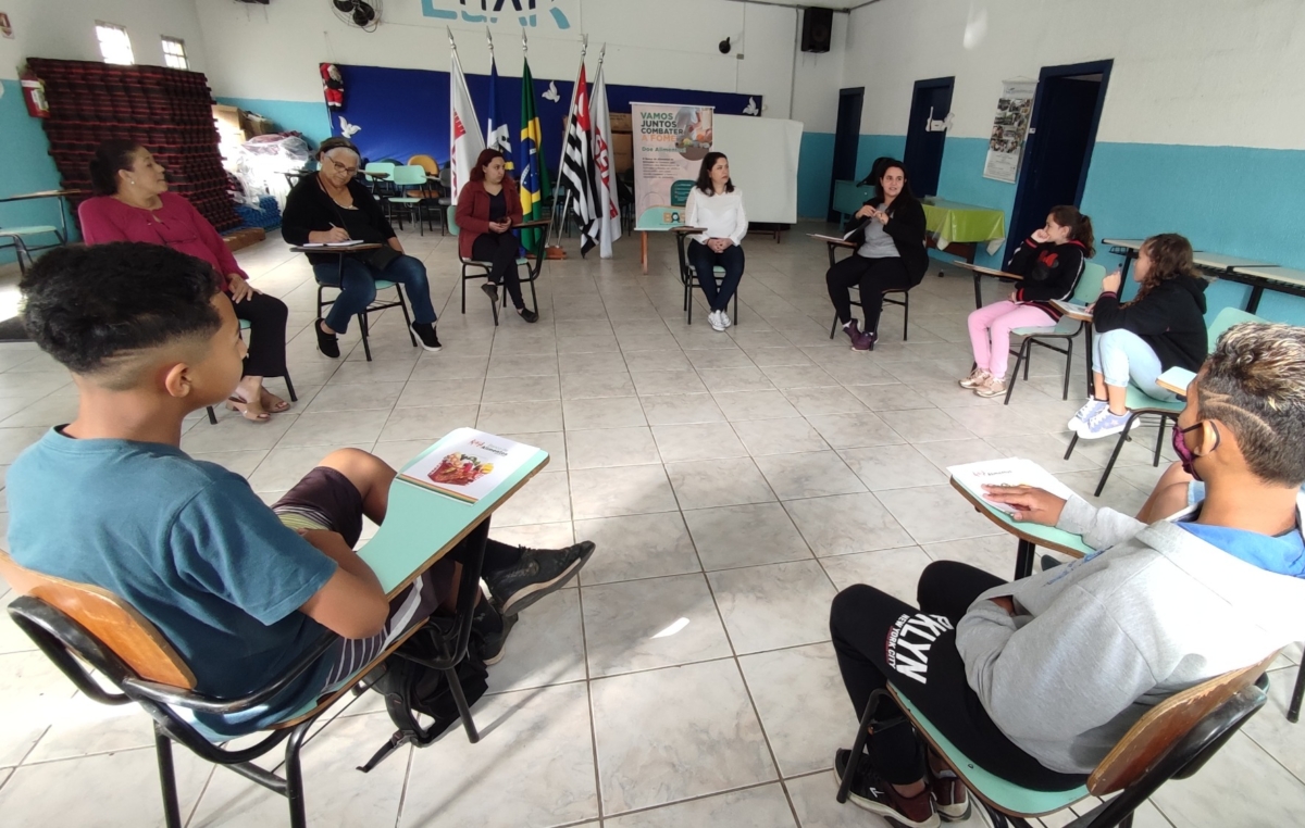 Chef Aprendiz teve início com aula teórica nesta terça, 7