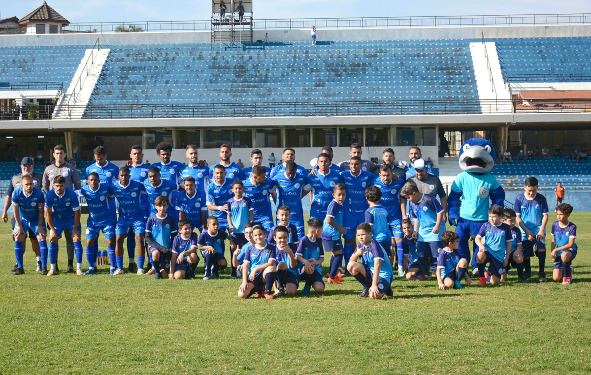 Na partida deste sábado, dia 22, os alunos das Escolinha do São Bento/SMetal estiveram em campo junto dos jogadores do time sorocabano