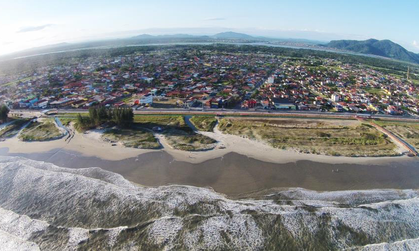 Colônia dos Metalúrgicos fica de frente para o mar 