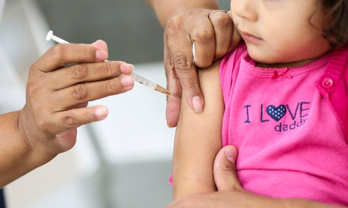 Vacinação de crianças teve início nesta segunda-feira, 2
