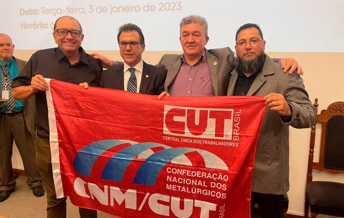 Loricardo de Oliveira (CNM), Luiz Marinho, Paulo Cayres (CNM) e Tiago Almeida do Nascimento (CNM e SMetal) 